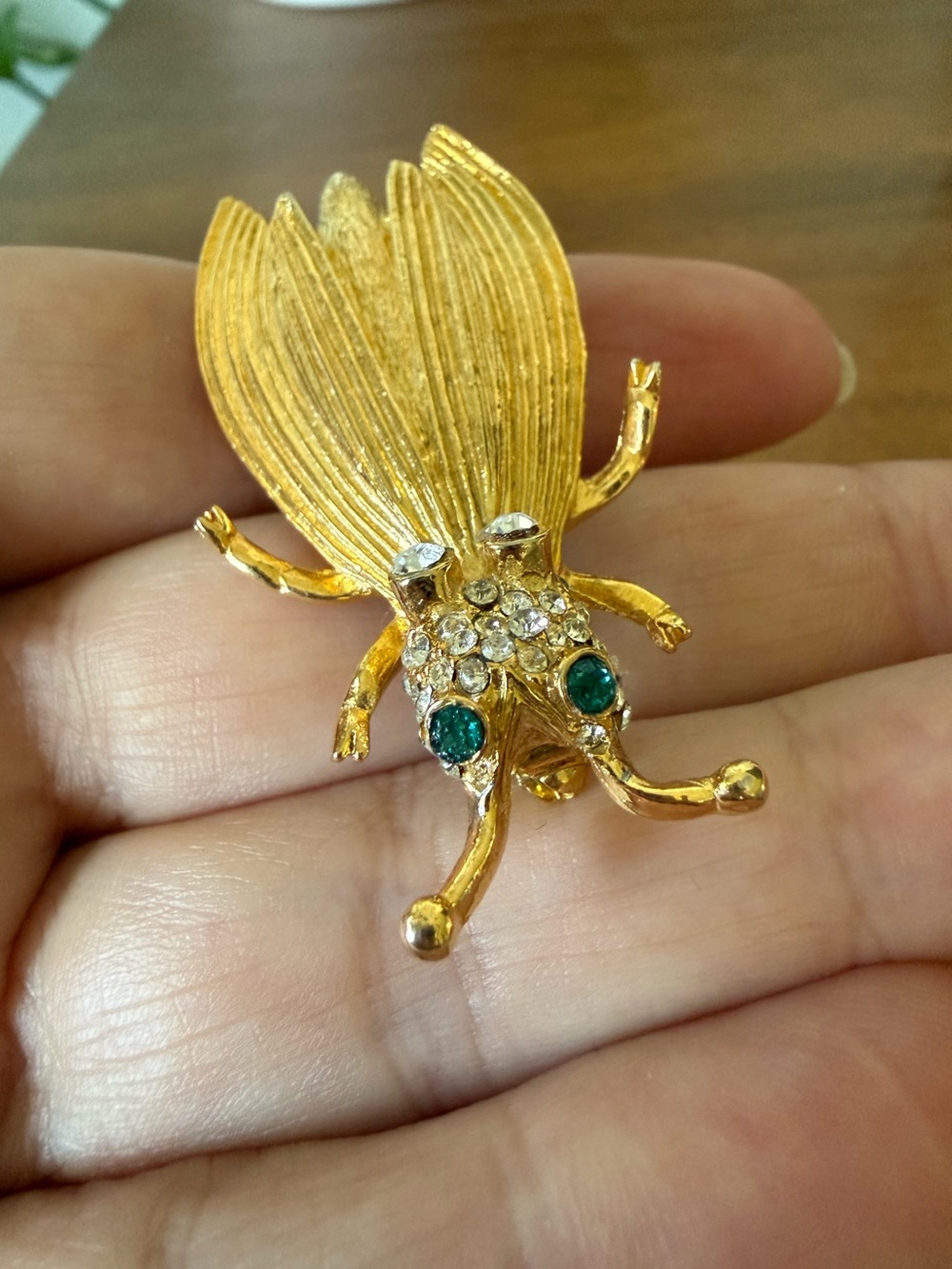 Vintage Signed Hattie Carnegie Cicada Locust Bug Brooch Gold Tone Insect Pin